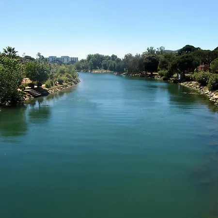 Les Rives De 아파트 *